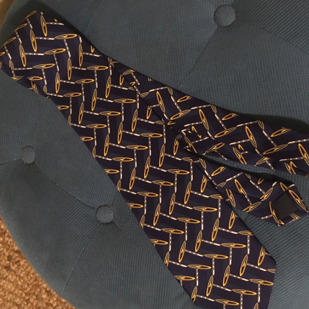 CÉLINE tie NWOT dark blue prep style